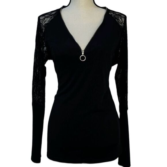 Ribbed Lace Contrast Blouse - Picture 1 of 9